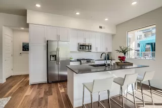 Photo #5: 6095365 Listing 