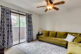 Photo #3: 6095453 Listing