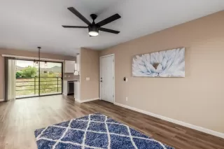 Photo #4: 6095662 Listing