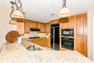 Photo #2: 6095682 Listing