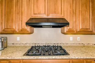 Photo #3: 6095682 Listing