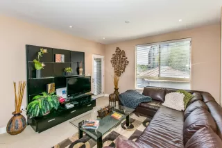 Photo #6: 6095682 Listing