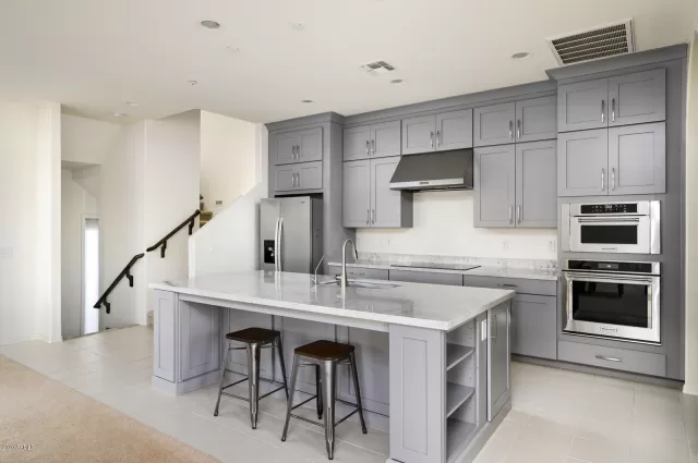 MLS: 6095920 Condo For Sale