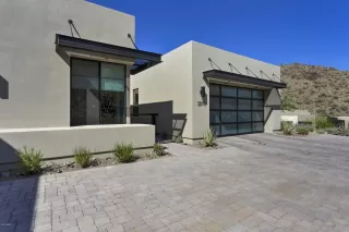 Photo #2: 6095955 Listing