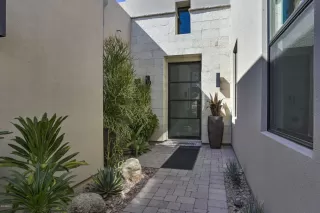 Photo #4: 6095955 Listing