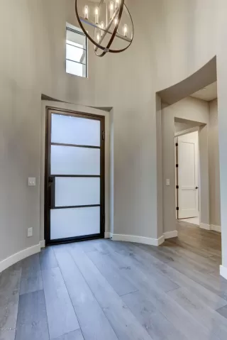 Photo #5: 6095955 Listing