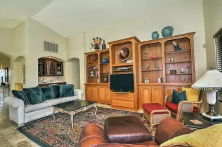 Photo #5: 6096129 Listing