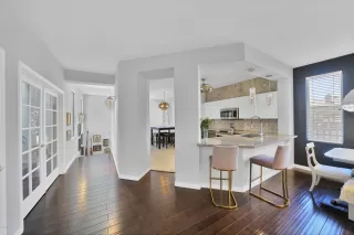 Photo #6: 6096263 Listing 