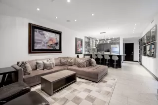 Photo #3: 6096362 Listing 