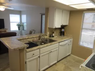 Photo #5: 6096363 Listing