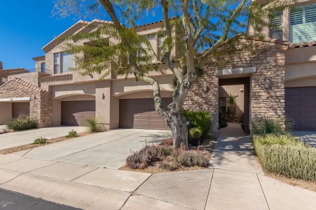 MLS: 6096466 Condo For Sale