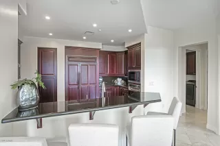 Photo #4: 6096707 Listing