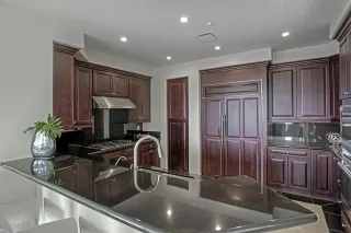 Photo #5: 6096707 Listing