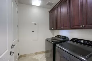 Photo #6: 6096707 Listing