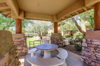 Photo #3: 6096935 Listing 