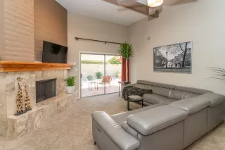Photo #2: 6097339 Listing
