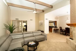 Photo #6: 6097339 Listing