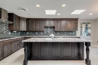 Photo #6: 6097702 Listing