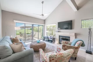 Photo #6: 6097878 Listing