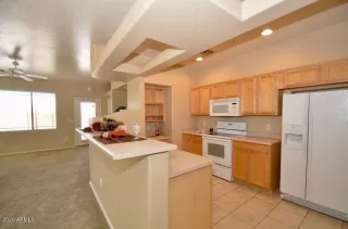 Photo #6: 6097950 Listing 