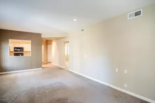 Photo #6: 6097984 Listing