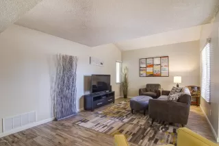 Photo #1: 6097997 Listing