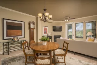 Photo #4: 6098049 Listing