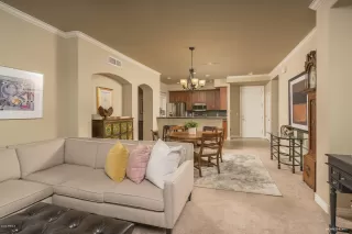 Photo #6: 6098049 Listing