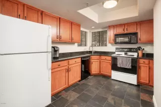 Photo #3: 6098142 Listing