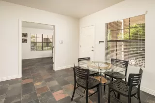 Photo #4: 6098142 Listing