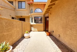 Photo #2: 6098275 Listing 