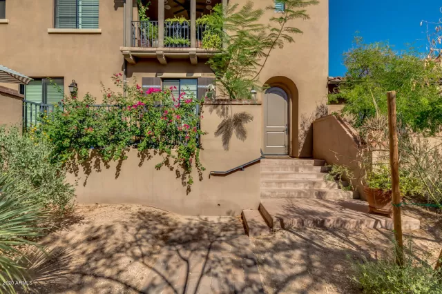 MLS: 6098546 Condo For Sale
