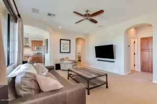 Photo #6: 6098546 Listing 