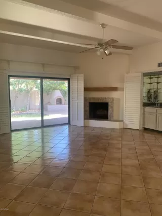 Photo #5: 6098622 Listing