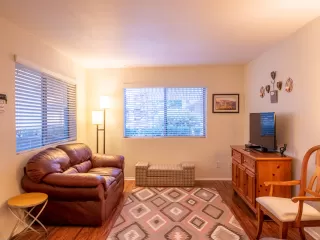 Photo #5: 6098657 Listing