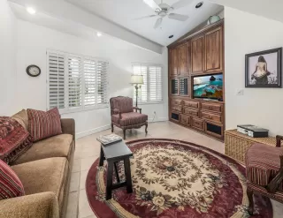 Photo #4: 6099013 Listing