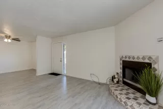 Photo #5: 6099033 Listing