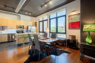 Photo #6: 6099296 Listing
