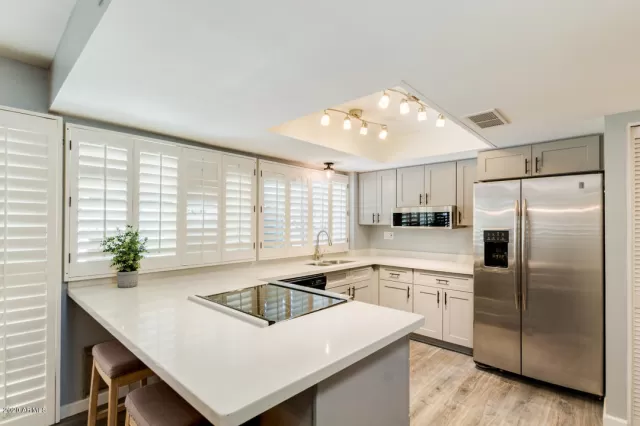 MLS: 6099510 Condo For Sale