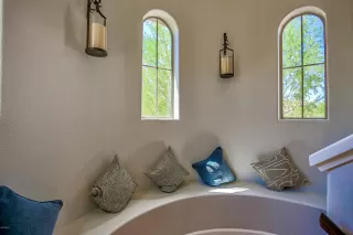 Photo #4: 6099650 Listing 