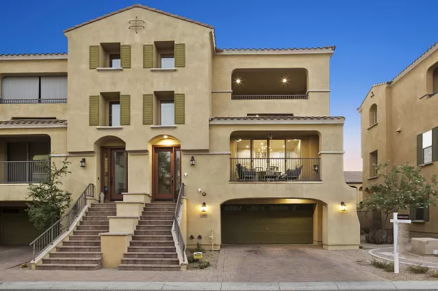 MLS: 6099674 Condo For Sale