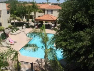Photo #6: 6100047 Listing