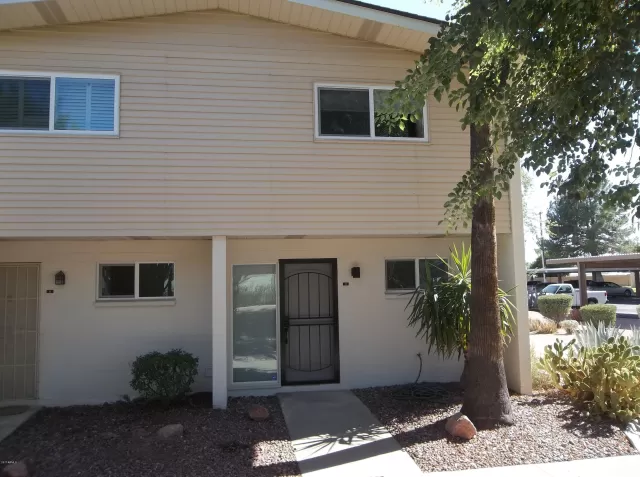 MLS: 6100486 Condo For Sale