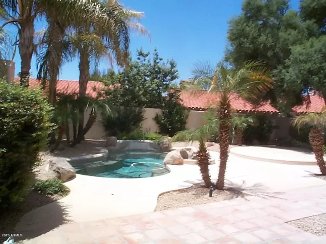 MLS: 6100510 Condo For Sale