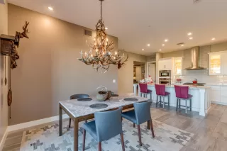 Photo #3: 6100725 Listing 