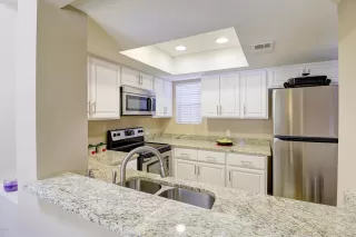 Photo #5: 6100777 Listing 