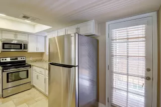 Photo #6: 6100777 Listing 