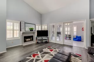 Photo #5: 6100895 Listing