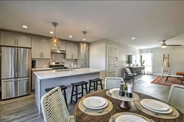 MLS: 6100939 Condo For Sale