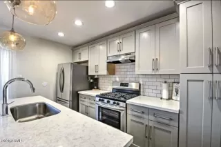 Photo #3: 6100939 Listing